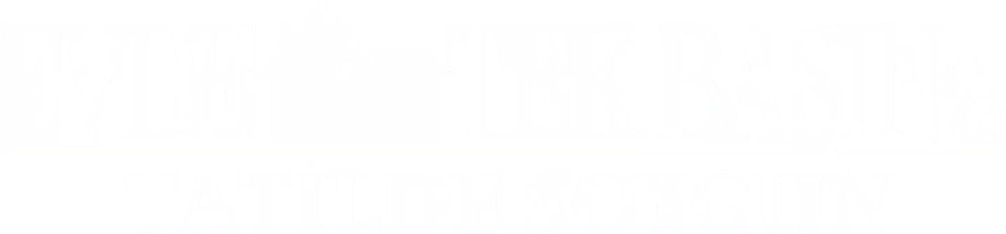 Evde Tek Başına 5: Tatilde Soygun Logo